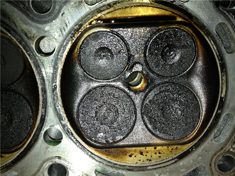 При ремонте смазка может начинать сгорать в турбине или на других деталях